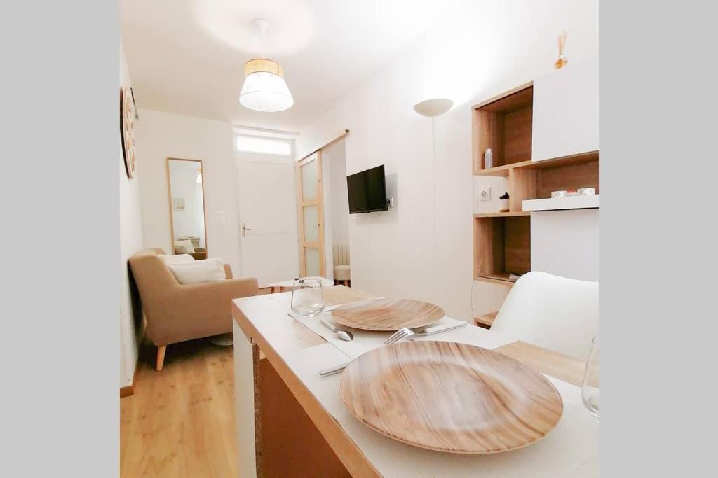 Le Cocoon / Proche Gare / Netflix Appartement Sens Buitenkant foto
